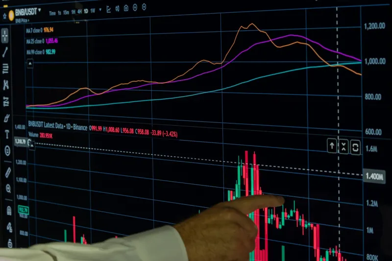 Accumulate in Silence: The Long-Game Approach to Building Substantial Crypto Wealth Without Drawing Attention